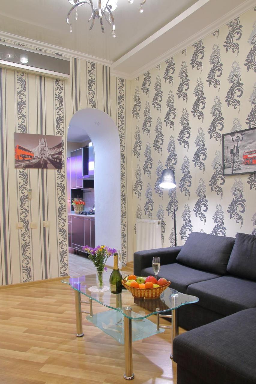 Apartment On Pushkinskaya 16 オデッサ エクステリア 写真